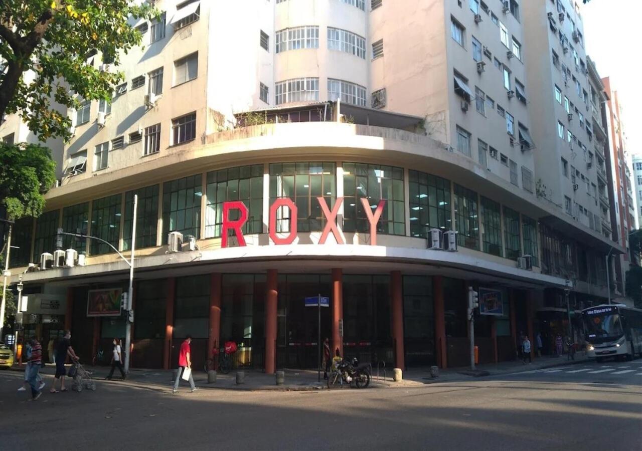 1 Quadra Da Praia De Copacabana - 1 Block From The Beach - Rio de Janeiro — Photos 2
